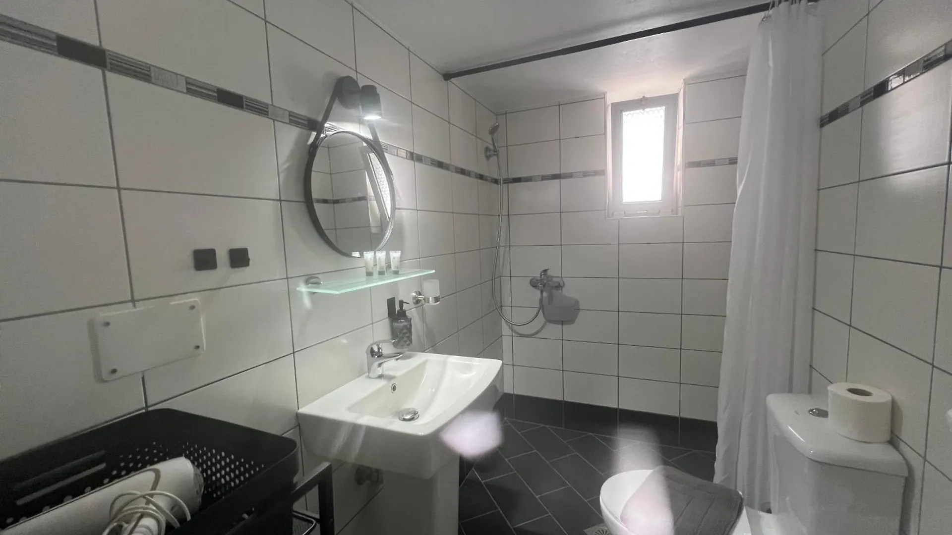Pensjonat Spile Rooms Lukas Himara