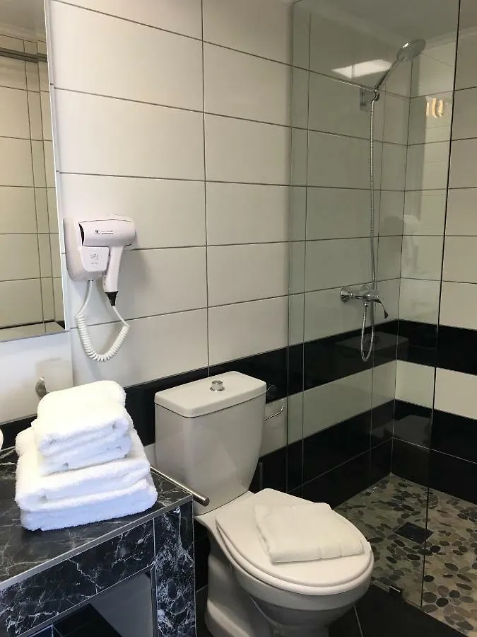 Gæstehus Spile Rooms Lukas Himarë